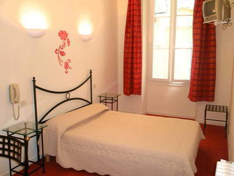 Hotel Portalet Hyères Pokoj fotografie